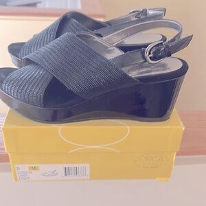 Joan and David Circa black wedge heel sandal with patent leather heel/strap- sz9